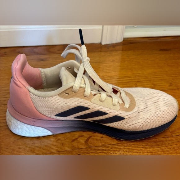 Adidas Astrarun Womens Running Sneakers Pink
Size 6 - Picture 8 of 14